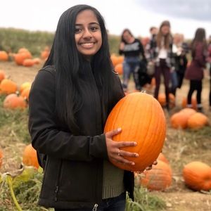 Meet your Posher, Ayana